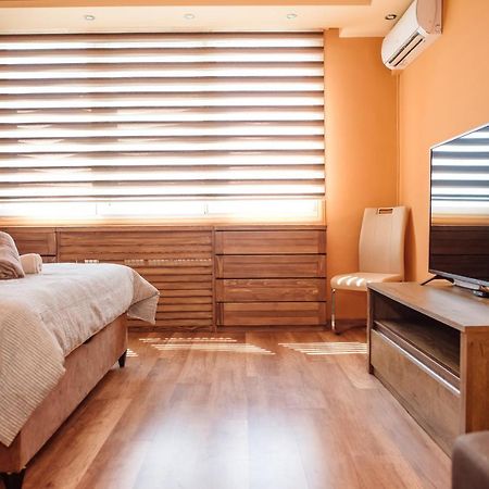 Lara Apartman Apartment Subotica Bagian luar foto