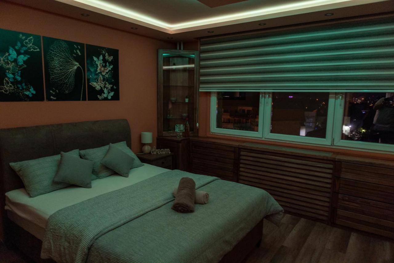Lara Apartman Apartment Subotica Bagian luar foto