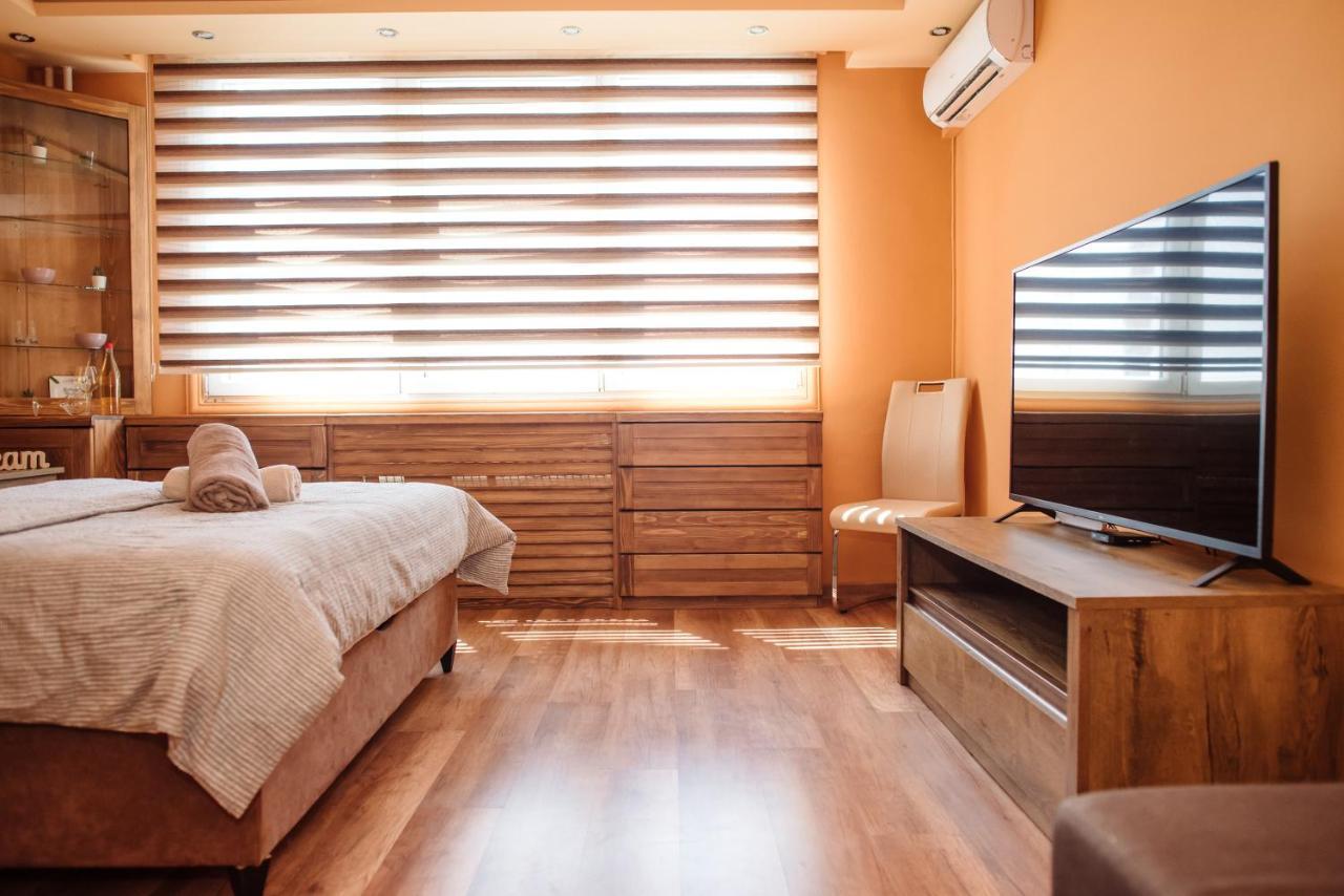 Lara Apartman Apartment Subotica Bagian luar foto