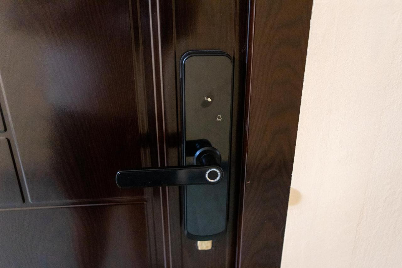 Lara Apartman Apartment Subotica Bagian luar foto